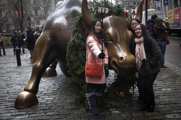 Der Bulle vor New Yorker Börse als Foto-Sujet.