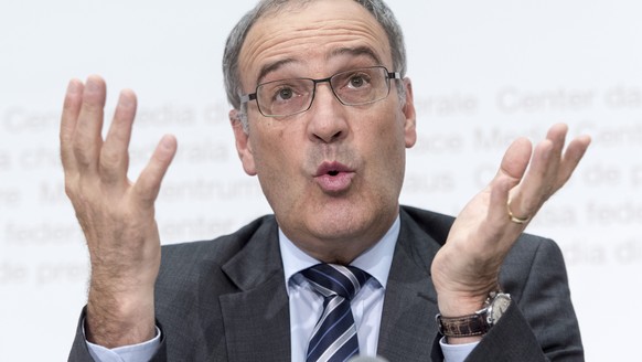Bundesrat Guy Parmelin praesentiert den sicherheitspolitischen Berichtder Schweiz am Mittwoch, 24. August 2016, in Bern. Bundesrat Parmelin spricht wie folgt zur veraenderten Sicherheitslage: &quot;Au ...