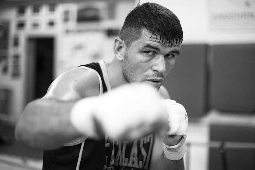 Im Boxklub Basel quält sich Arnold Gjergjaj für eine erfolgreiche Titelverteidigung.&nbsp;