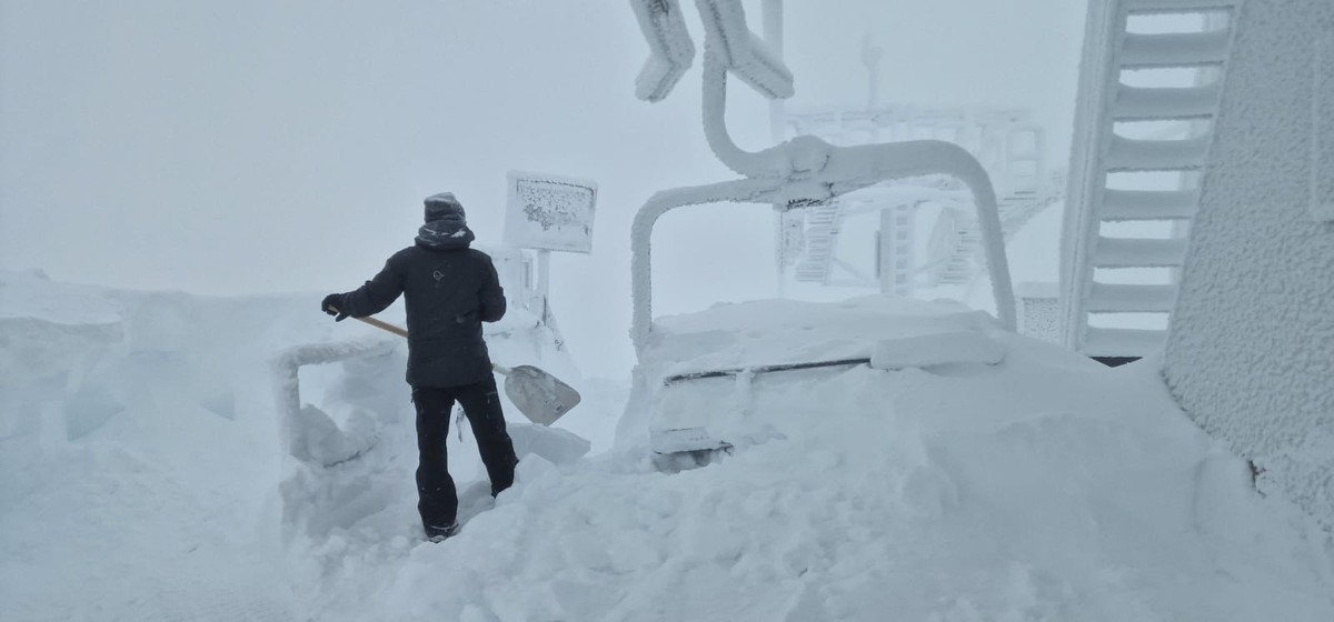Schnee beim Glacier 3000 Winter 2023/24