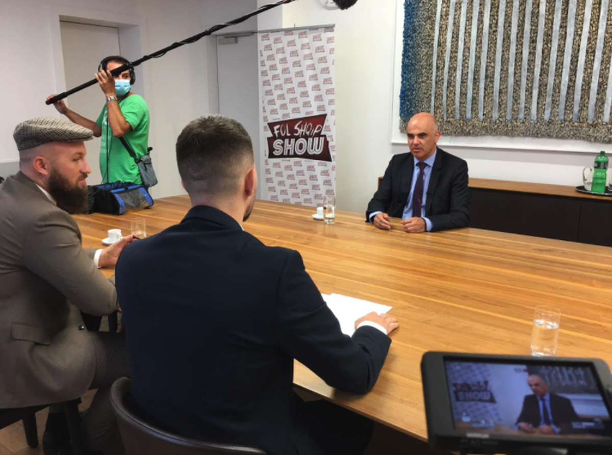 Alain Berset in der «Fol Shqip Show»