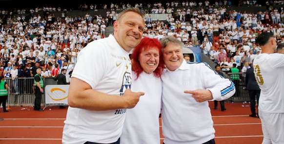 Foto Manuel Geisser 22.05.2022 Stadion Letzigrund Z�rich Saison 2021/2022 Herren Fussball FC Z�rich - FC Luzern Trainer Andre Breitenreiter , Heliane und Ancillo Canepa FC Z�rich FC Z�RICH SCHWEIZER M ...