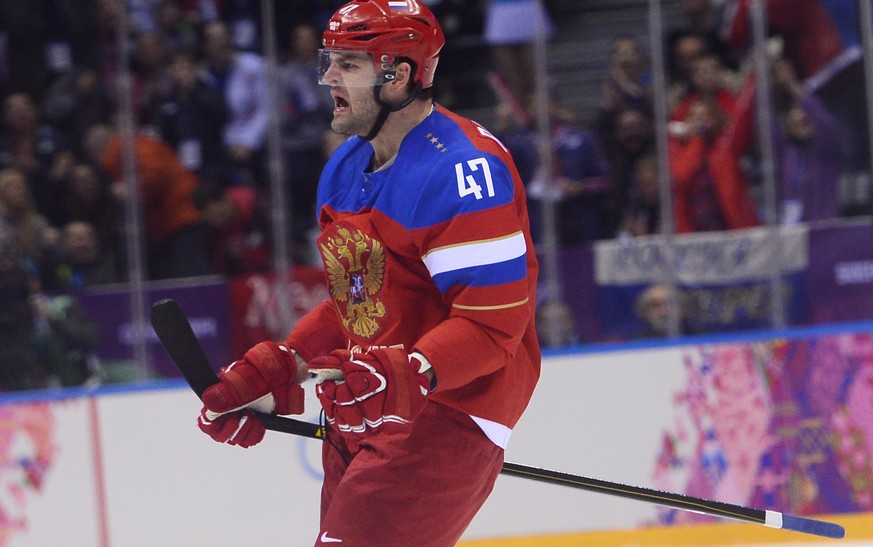 epa04085830 Alexander Radulov of Russia celebrates a goal against Norway in the second period during the Men&#039;s Play-offs Qualifications match between Russia and Norway at the Bolshoy Arena in the ...