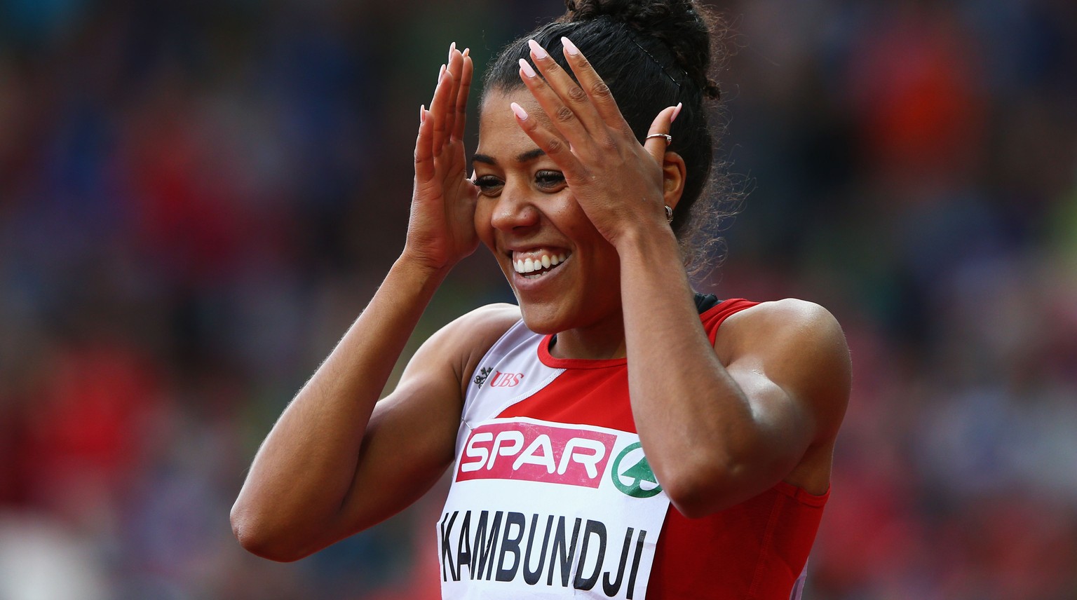 Kann es kaum glauben: Mujinga Kambundji überrascht mit Rang 4 über 100 m sich selber und die ganze Sportschweiz.