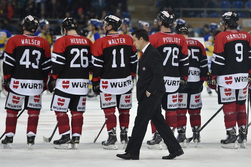 Boucher als Trainer von Team Canada am Spengler Cup.