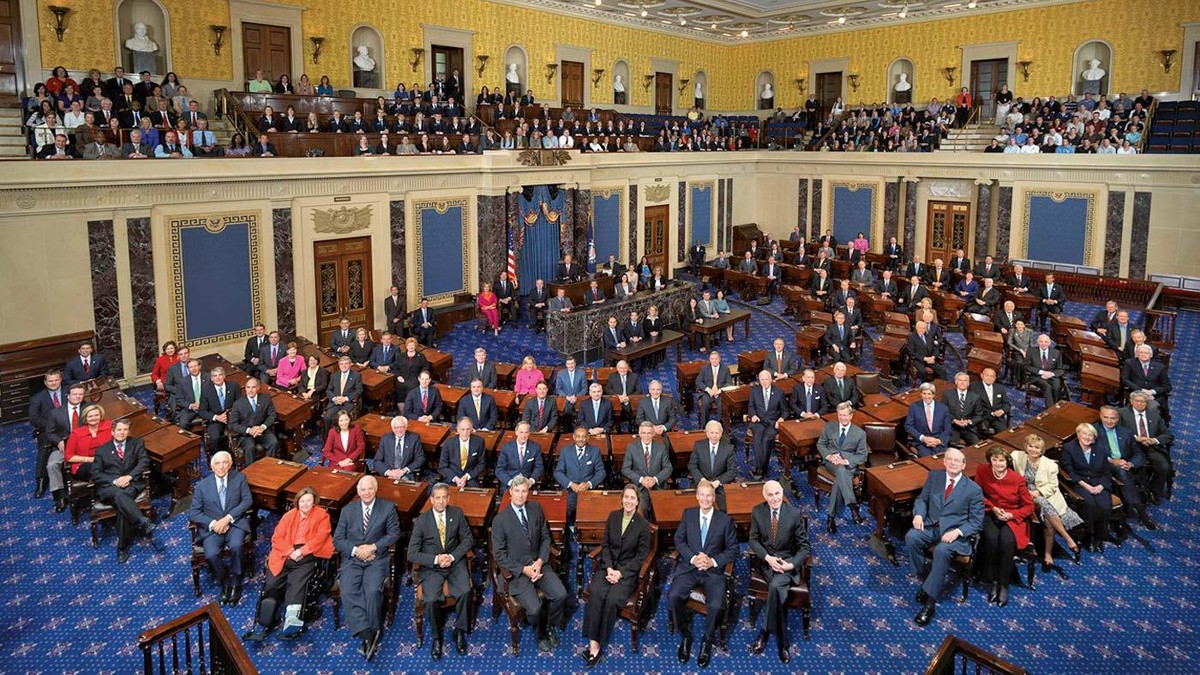 English: A class photo of the 111th United States Senate
U.S. Senate, 111th Congress, Senate Photo Studio
Public Domain