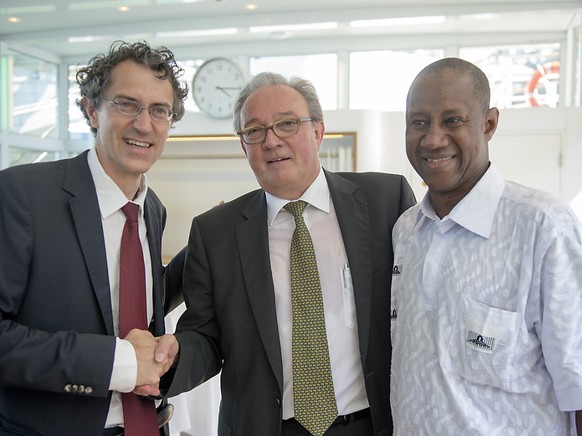 Nach Ansicht des Epidemiologen Marcel Tanner (Mitte), Leiter der Gruppe der Wissenschafts-Task-Force Covid-19, m