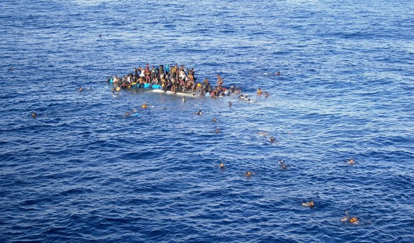 Der Untergang des Schiffes trug sich in der Nacht vom 19. auf den 20. April zu&nbsp;– nur wenige Migranten überlebten.