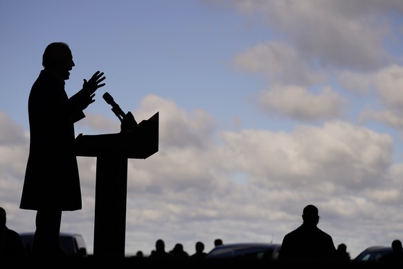 Democratic presidential candidate former Vice President Joe Biden speaks at a rally at Cleveland Burke Lakefront Airport, Monday, Nov. 2, 2020, in Cleveland. (AP Photo/Andrew Harnik)
Joe Biden