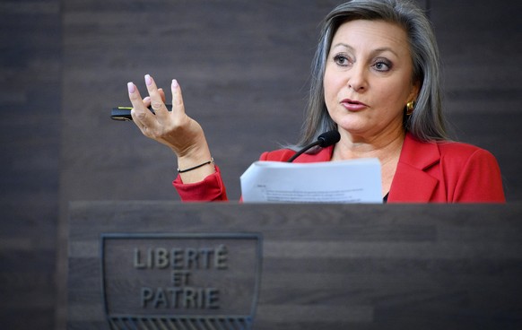 La conseillere d&#039;Etat Nuria Gorrite parle lors de la conference de presse sur le visage des futurs metros m2 et m3 ce jeudi 7 octobre 2021 a Lausanne. (KEYSTONE/Laurent Gillieron)