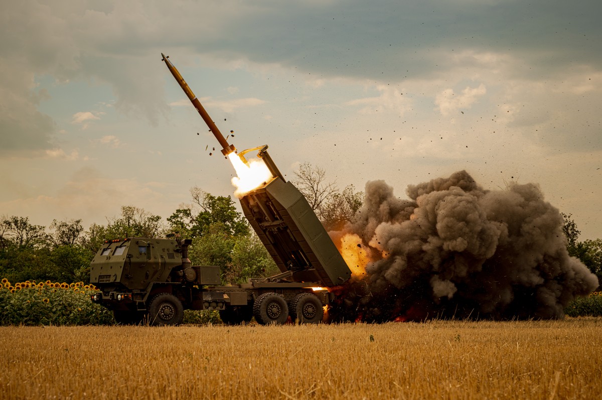 A Ukrainian HIMARS crew, attached to the 148th brigade, fires rockets at Russian positions, on the front line in eastern Ukraine, Saturday, Aug. 8, 2026. (AP Photo/Dan Bashakov)
APTOPIX Russia Ukraine ...