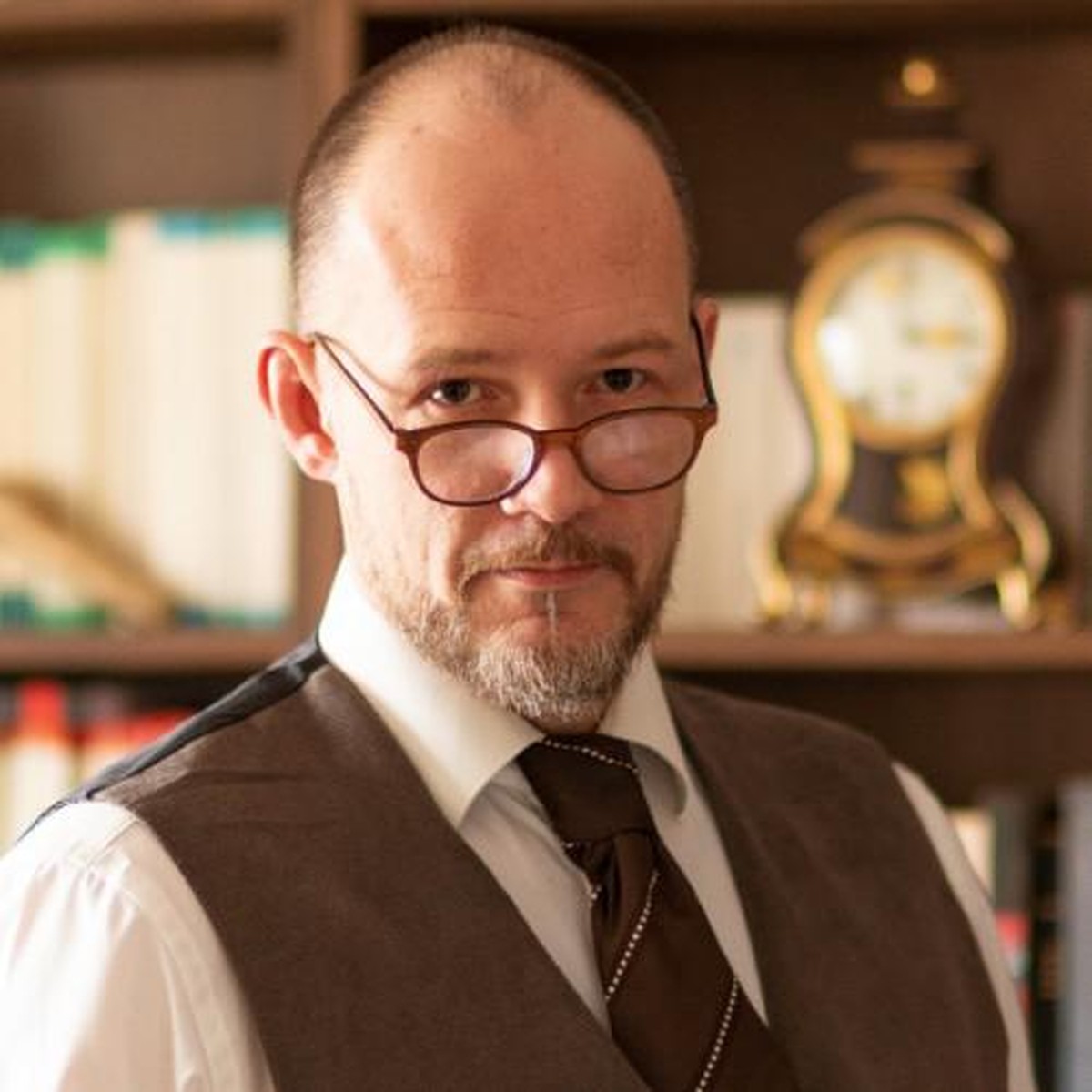Christophe Vuilleumier, spécialiste de l'histoire de l'espionnage et de l'histoire suisse contemporaine, la comparaison entre la crise actuelle et la Guerre froide n'est pas pertinente.