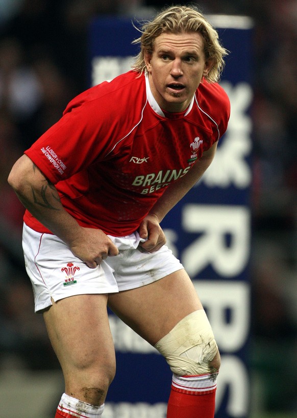Alix Popham Wales &amp; Llanelli Scarlets England V Wales Twickenham, London, England 02 February 2008 PUBLICATIONxINxGERxSUIxAUTxONLY Copyright: MaryxEvansxAllstarxRichardxSellars 12408138