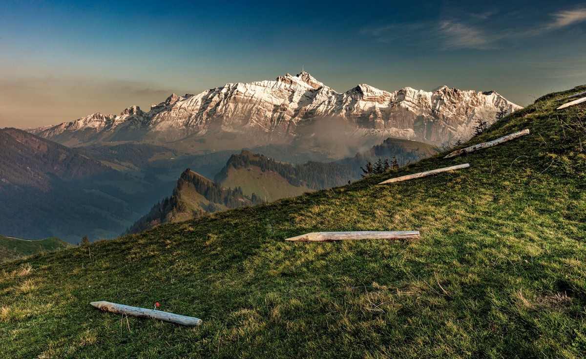 Rauszeit Nebelwanderungen Hochalp Toggenburg Schweiz Wandern über dem Nebel