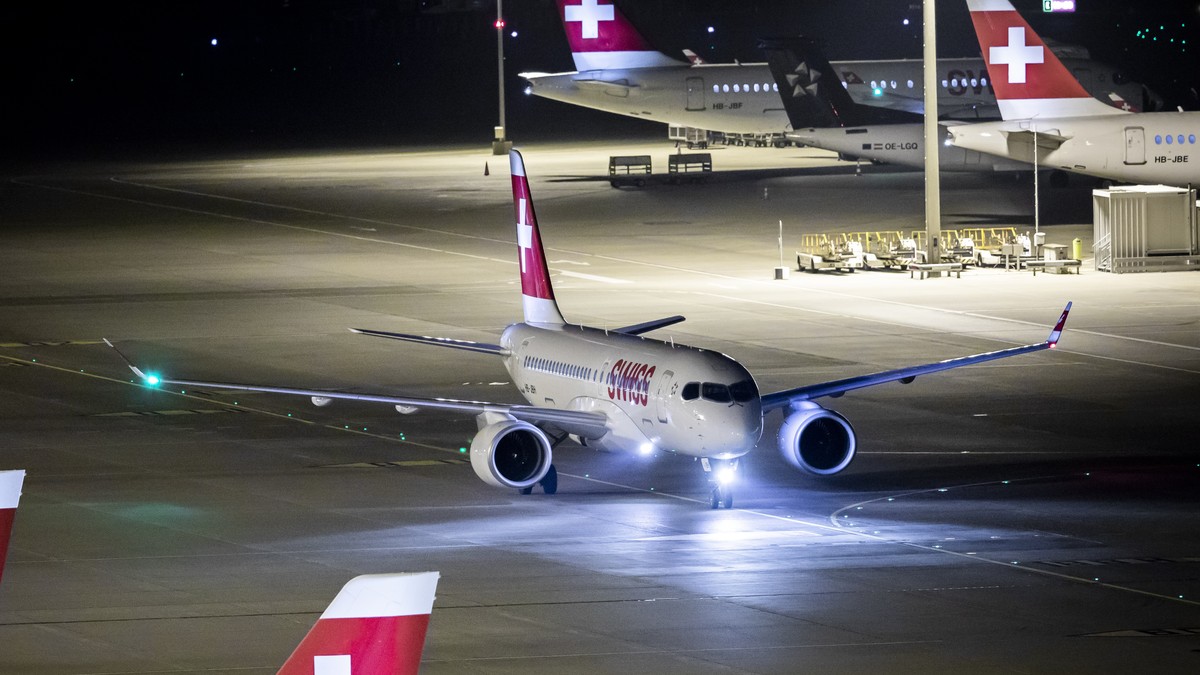 Flugbegleiter-nach-Swiss-Notlandung-weiter-in-kritischem-Zustand