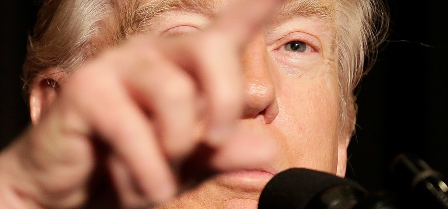 U.S. President Donald Trump speaks to members of the law enforcement at the Major Cities Chiefs Association (MCCA) Winter Conference in Washington, U.S., February 8, 2017. REUTERS/Joshua Roberts