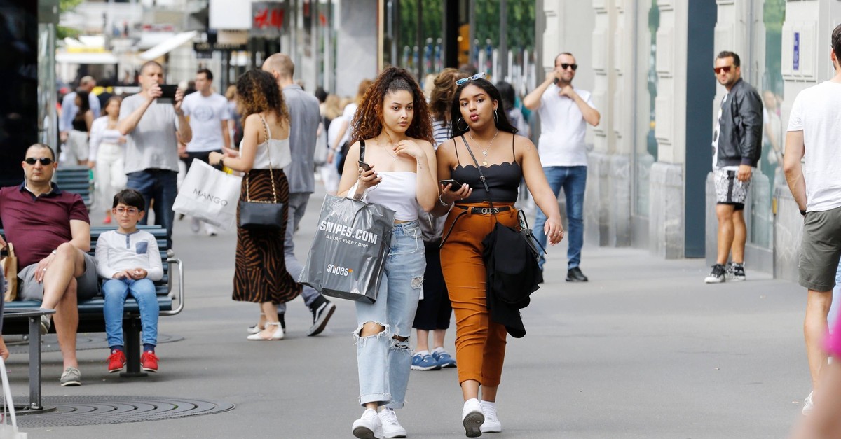 wieso-man-in-der-schweiz-postet-und-nicht-einkauft