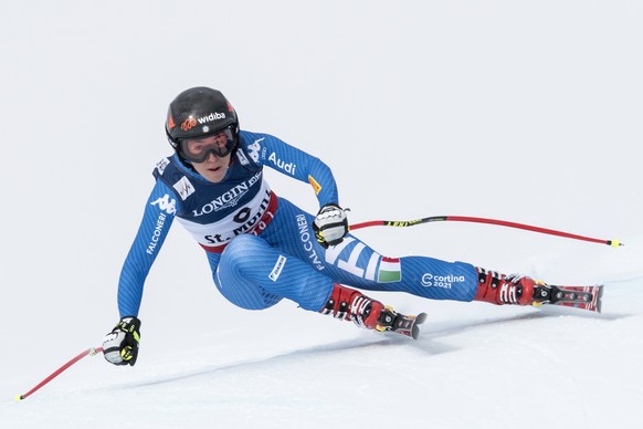 epa05782217 Sofia Goggia of Italy during the womens alpine combined downhill race at the 2017 FIS Alpine Skiing World Championships in St. Moritz, Switzerland, 10 February 2017. EPA/GIAN EHRENZELLER