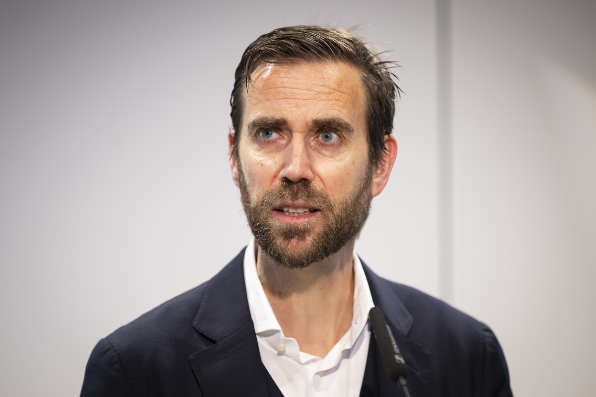 Claudius Schaefer, CEO Swiss Football League (SFL) spricht waehrend einer Medienkonferenz von Swiss Football League, SFL, ueber die sicherheit im Schweizer Profifussball, am Mittwoch, 16. Oktober 2024 ...