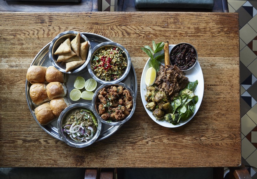 dishoom restaurant kochbuch london carnaby street curry indisch indian bombay irani cafe trinken essen food cocktail https://www.dishoom.com/