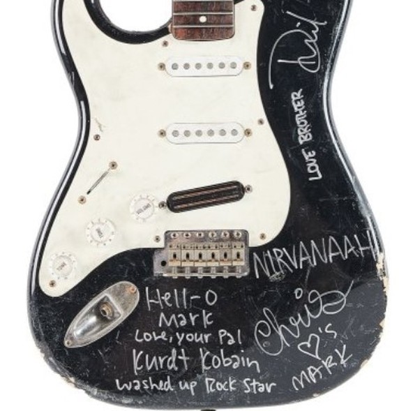 Die teuer versteigerte Gitarre.