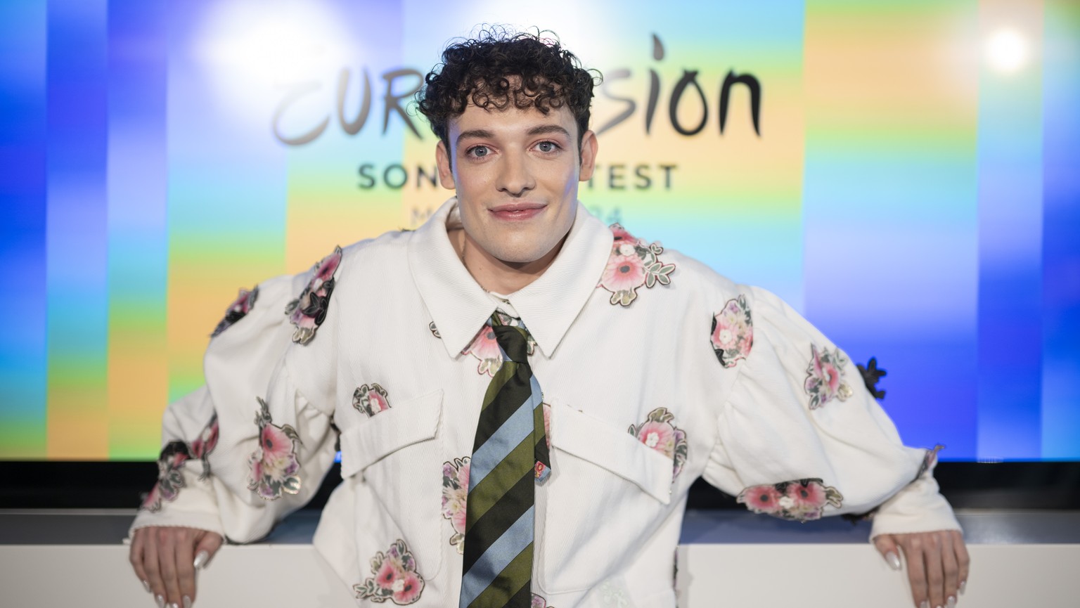 Musiker Nemo vertritt die Schweiz am Eurovision Song Contest, ESC, 2024 in Schweden, aufgenommen am Donnerstag, 29. Februar 2024 in Zuerich. (KEYSTONE/Ennio Leanza)