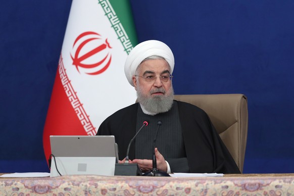 Der iranische Präsident Hassan Ruhani könnte sich bei den Chinesen und Russen mit Waffen eindecken.