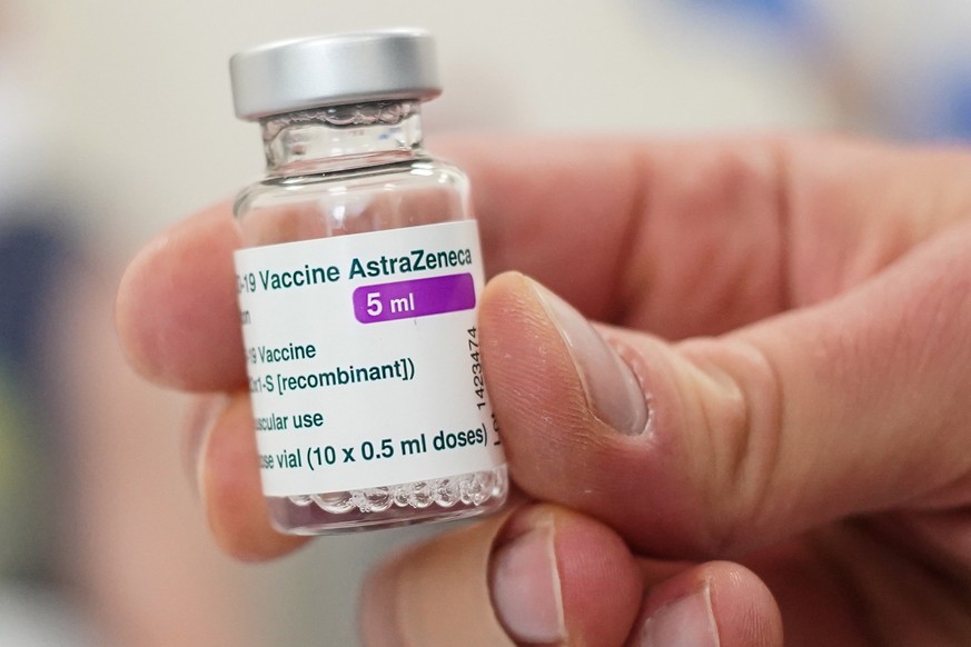 epa09085734 A nurse prepares to administer the AstraZeneca COVID-19 vaccine at the Southern Hospital in Warsaw, Poland, 20 March 2021. Poland has received a new batch of 65,000 coronavirus vaccine dos ...