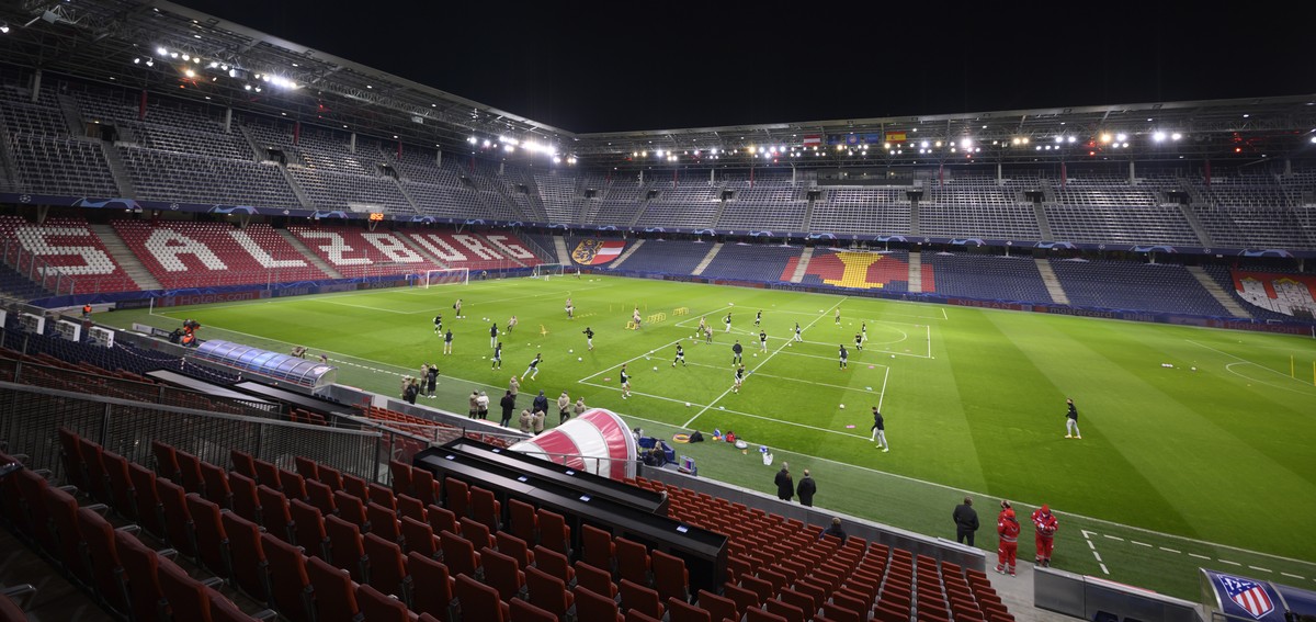 epa08871005 Atletico Madrid's players during a training session in Salzburg, Austria, 08 December 2020. Atletico Madrid will face FC Red Bull Salzburg in the last group stage match of the UEFA Ch ...