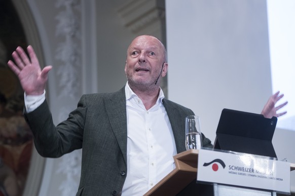 Roger de Weck Generaldirektor SRG, spricht waehrend der Service Puplic Konfernz am, Mittwoch 7. September 2016, in Bern. (KEYSTONE/Marcel Bieri)