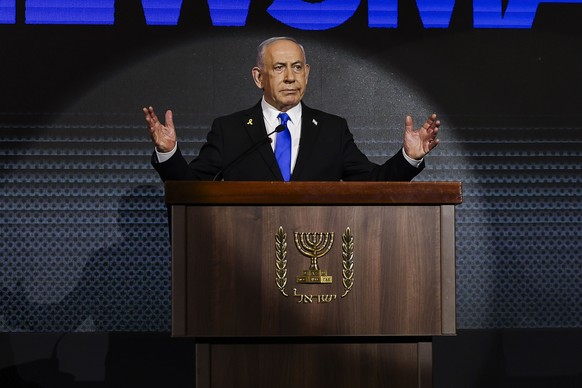 epa12298664 Israeli Prime Minister Benjamin Netanyahu delivers a speech during the U.S. Independence Day reception hosted by Newsmax, at the Waldorf Astoria Hotel in Jerusalem, 13 August 2025. Newsmax ...