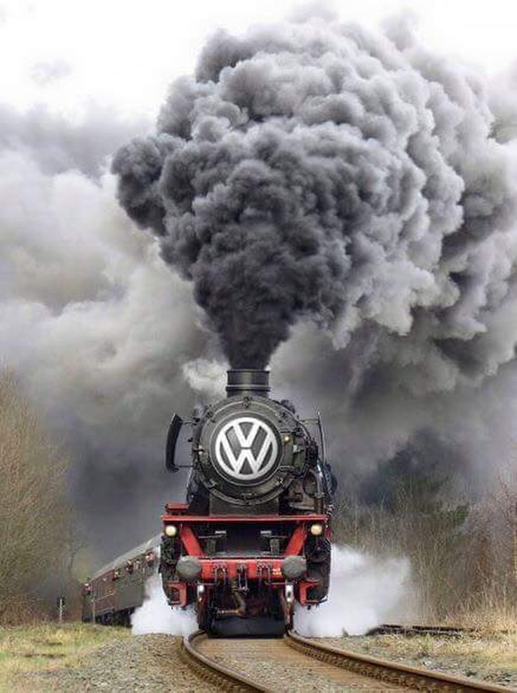 Danke VW! Dein Skandal hat (vielleicht) die Welt gerettet
+++ BREAKING +++
Die DB zeigt Interesse an den Diesel-Motoren von VW. Erste Tests laufen bereits.