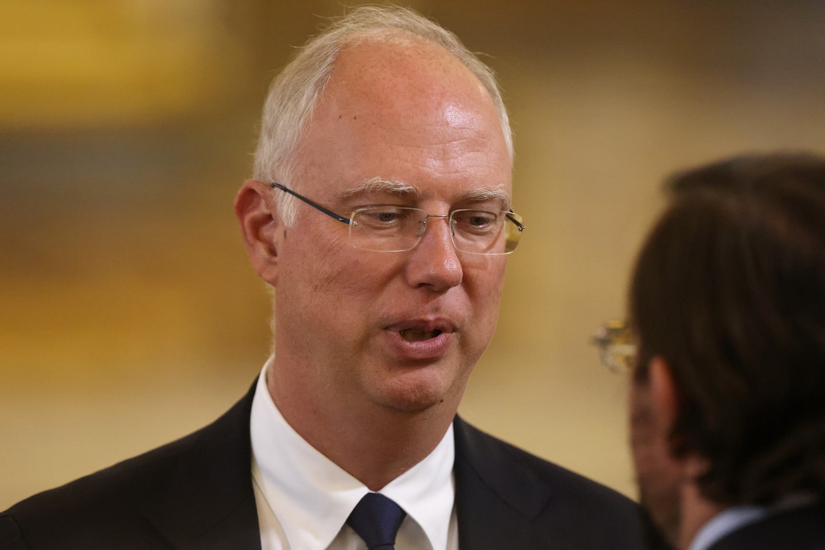 epa11467946 The CEO of the Russian Direct Investment Fund (RDIF), Kirill Dmitriev, attends a meeting of Russian President Putin with Indian Prime Minister Modi at the Kremlin in Moscow, Russia, 09 Jul ...