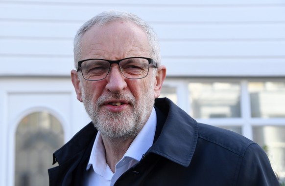 epa07428447 Labour Party leader Jeremy Corbyn departs his home in London, Britain, 11 March 2019. Westminster faces a decisive week in which crucial votes on Brexit are expected. EPA/ANDY RAIN