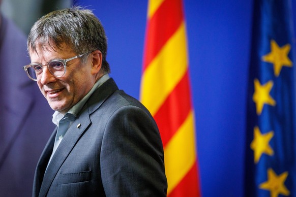 epa11382408 Former Catalan Regional President Carles Puigdemont speaks to the media in Brussels, Belgium, 31 May 2024. Puigdemont&#039;s appearance comes a day after the Amnesty Law was approved in Sp ...