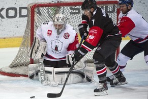 Fribourg setzt sich gegen die Eisbären durch.