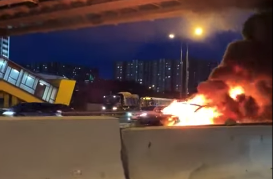 tesla explodiert in moskau