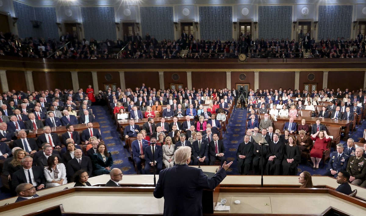 epa12775338 US President Donald Trump gestures as he delivers the State of the Union address in the House Chamber at the US Capitol in Washington, DC, USA, 24 February 2026. EPA/JESSICA KOSCIELNIAK /  ...