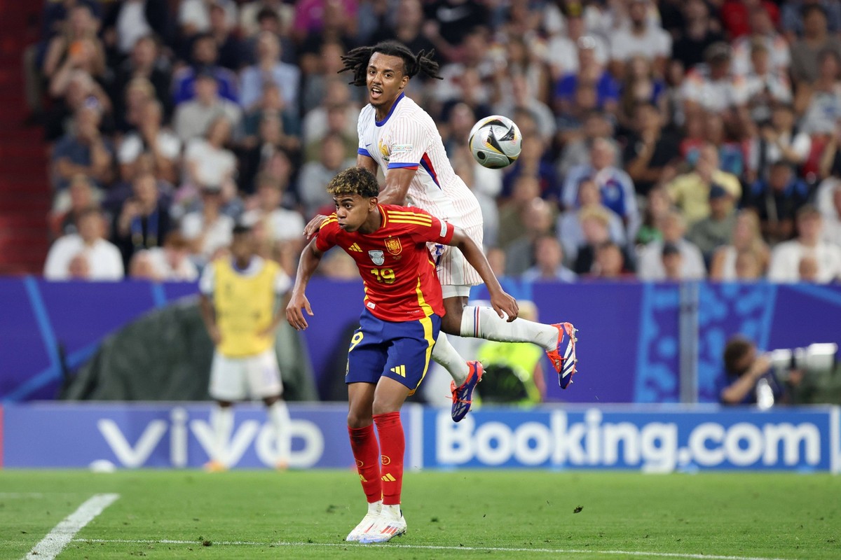 MONACHIUM 09.07.2024 MECZ 1/2 FINALU POLFINAL MISTRZOSTW EUROPY 2024: HISZPANIA - FRANCJA 2:1 --- SEMIFINAL UEFA EURO, EM, Europameisterschaft,Fussball 2024 MATCH IN MUNICH: SPAIN - FRANCE 2:1 LAMINE  ...