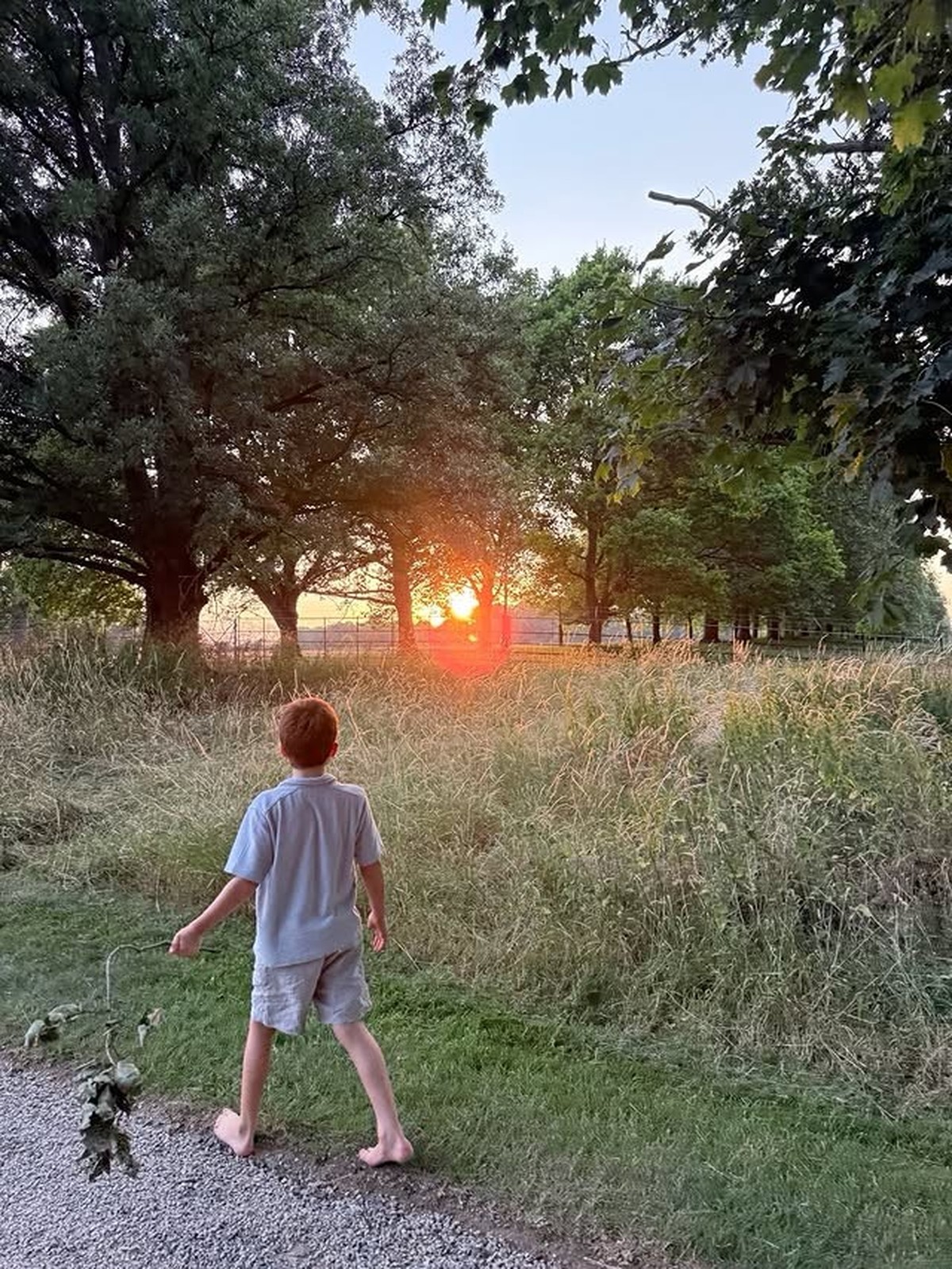 Tandis que son frère aîné, Archie, entrera en première année de primaire.