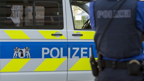 Die Basler Polizei musste am Mittwochabend wegen eines Familienstreits zu einer Wohnung im Gebiet Rheinacker ausrücken. (Symbolbild)