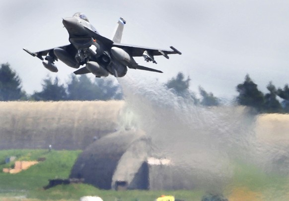 FILE - In this April 27, 2010 file photo an F-16 airplane lifts off at the US military Airport in Spangdahlem, Germany. The U.S. military says an F-16 fighter jet has crashed in western Germany but th ...