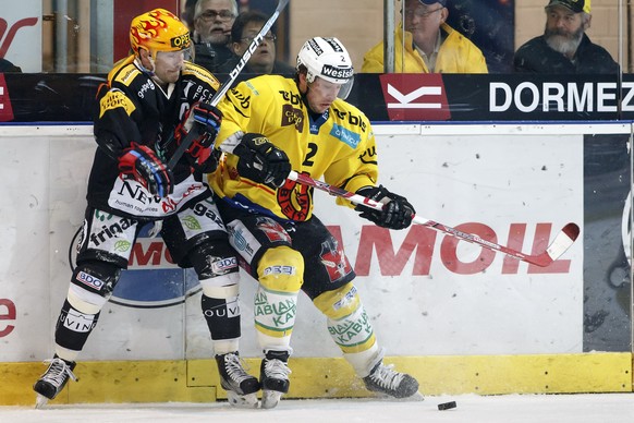 Andrej Bykow (l.) bleibt gegen Bern ohne Wirkung.