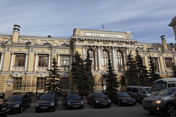 Bildnummer: 53826140 Datum: 10.04.2009 Copyright: imago/Hansjörg Hörseljau
Moskau, RUS, Russland, 10.04.09: Zentrale der Russischen Zentralbank in Moskau Russland Europa kbdig xkg 2009 quer Highlight  ...