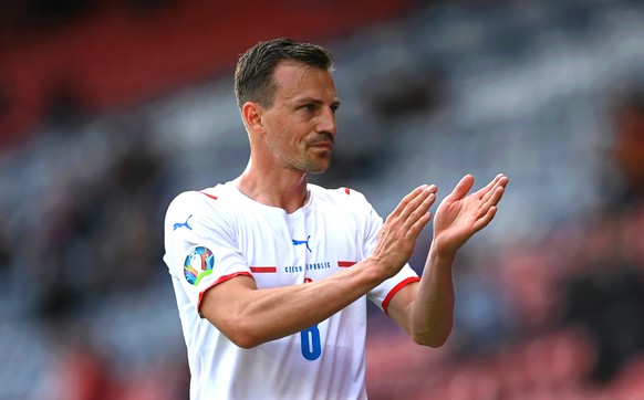 epa09283647 Vladimir Darida of the Czech Republic reacts as he leaves the pitch during the UEFA EURO 2020 group D preliminary round soccer match between Croatia and the Czech Republic in Glasgow, Brit ...