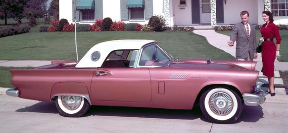 ford thunderbird 1956 style design retro auto https://en.wikipedia.org/wiki/Ford_Thunderbird_(first_generation)