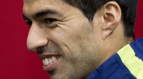 Geht als «Der Beisser» ins Fussball-Geschichtsbuch ein: Luis Suarez.