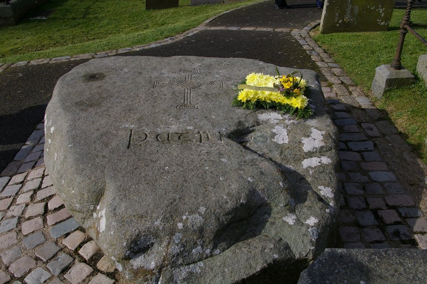 saint sankt st. patrick &#039; s grave grab down cathedral nordirland https://en.wikipedia.org/wiki/Down_Cathedral