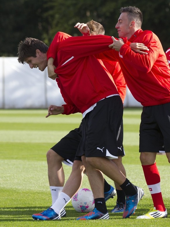 From left: Switzerland&#039;s Timm Klose, Amir Abrashi (hidden), Josip Drmic, Alain Wiss, Fabian Schaer, Fabian Frei and Diego Benaglio during a training session of the Swiss Olympic national football ...