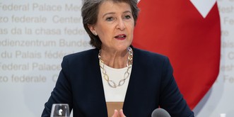 Leuchtreklamen ablöschen, Sauna verbieten: Dieser Plan tritt bei Strommangel in Kraft